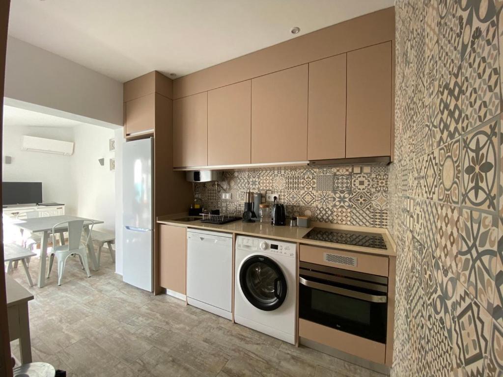 Friendly House Apartment Lagos Exterior photo